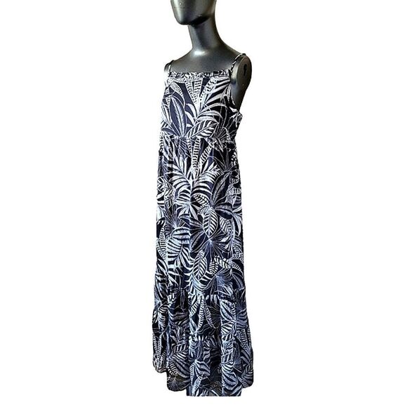 Banana Republic   - Picture 1 of 16